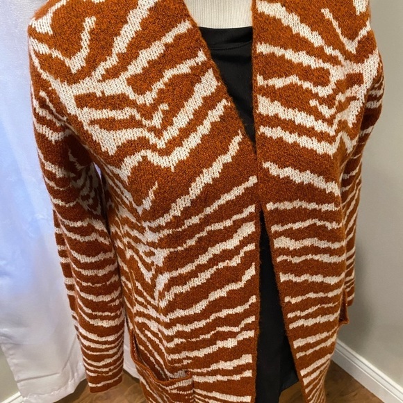Nine West Zebra Print Knit Cardigan - Picture 5 of 7